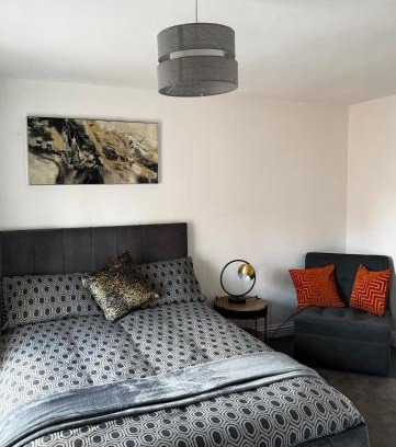 Kirkdale Apartment | City Link Apartments Perfect Stay for Concert Goers, Football Fans and Contractors, Closer to Liverpool City Centre, Everton, Liverpool Grounds