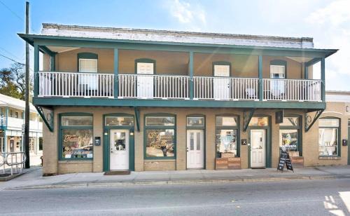 St. Augustine Apartment | City Living West Downtown St Aug Apartment