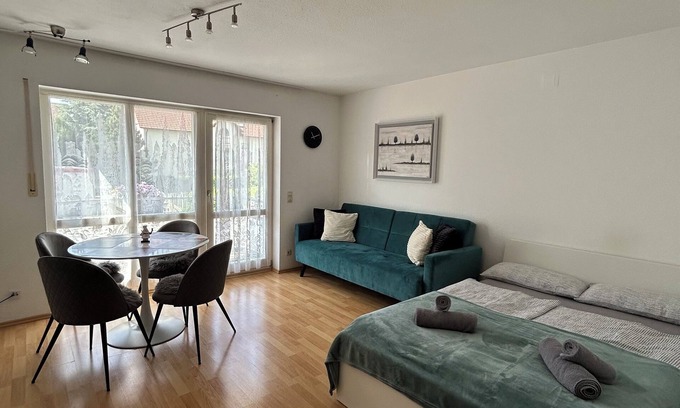 Trossingen Apartment | City-Nest I Balcony I Netflix