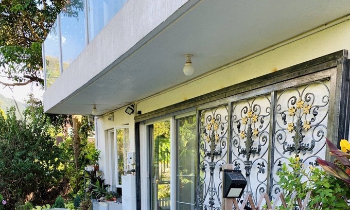 Islands District House | City Oasis Guesthouse