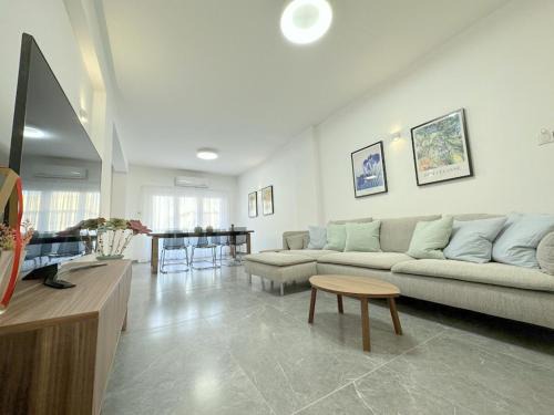 Larnaca City Centre Apartment | City Rendezvous 3 Bedroom Flat
