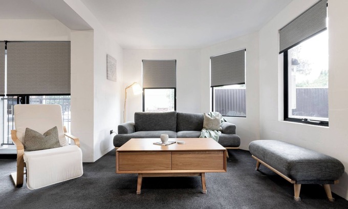East Launceston House | City Retreat with Parking