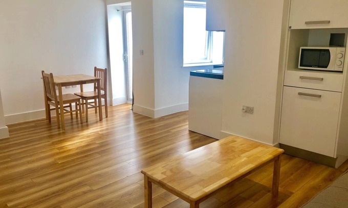 Livesey Apartment | City Sparrow Pad 5