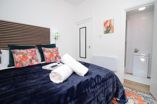 Grangetown Apartment | City Stay! Smart TVs in every room! Sleeps 4 & Parking Available, 2 min walk to Shops, Bars and Restaurants
