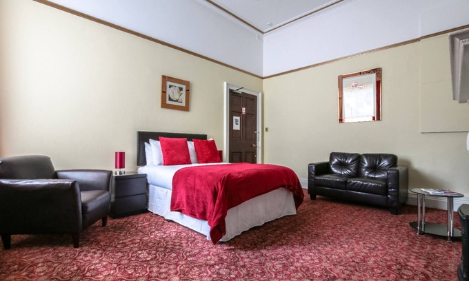 Hope Street Apartment | City Studios - Rodney Street