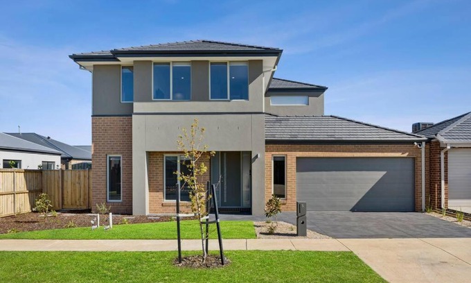 Armstrong Creek House | City & Surf Getaway