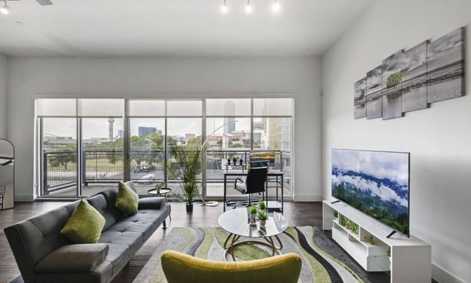 Cedars Apartment | City View 1BR I Gym I Free Parking I Workspace