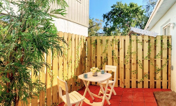 Tarpon River Apartment | CityCenter|10min to Airport&CruisePort♥Free PRKG