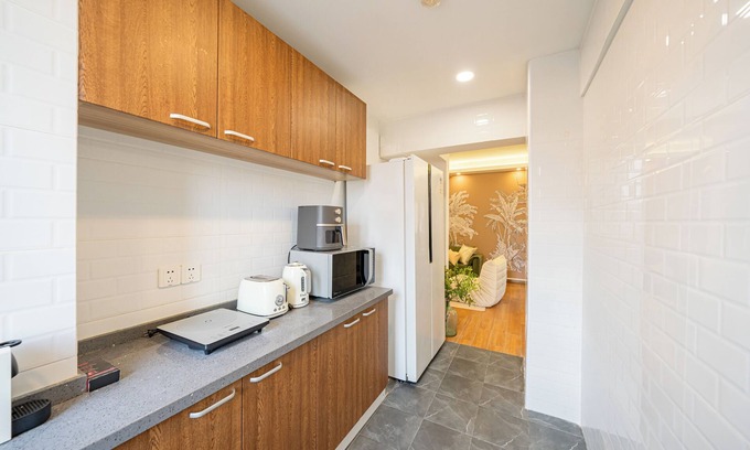 Changshou Road Apartment | CityHome