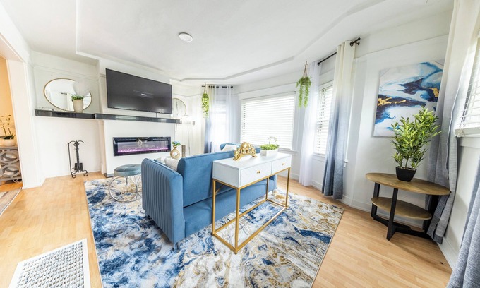 San Bruno House | Cityscape Haven - Central SF Home near SFO