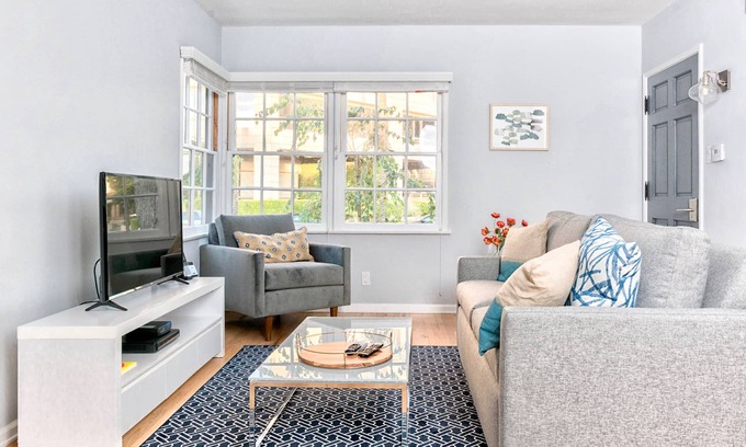 Burbank Apartment | Cityscape Lodging
