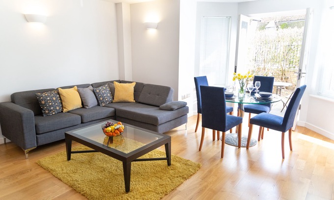Arbury Apartment | Citystay - Marino Place