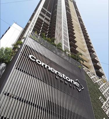 Worli House | CityView Room in Worli High-Rise