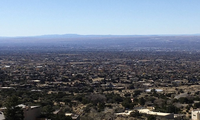 Northeast Heights Apartment | CityViews By Sandia Tram 6500 ft Pool 5min to Sandia Casino Resort&I-25 Pets ok