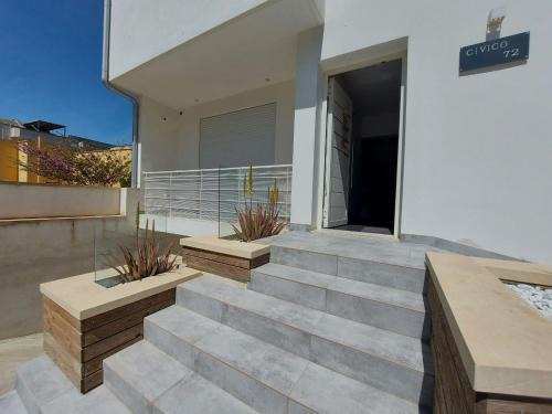 Martano House | Civico 72