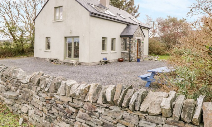 Louisburgh House | CLAGGAN, pet friendly, with open fire in Louisburgh, County Mayo