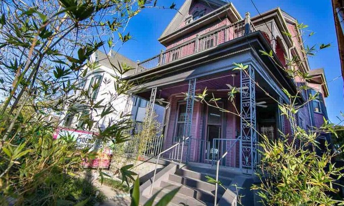 Seventh Ward Apartment | Claiborne Historic Victorian Mansion Historic Getaways