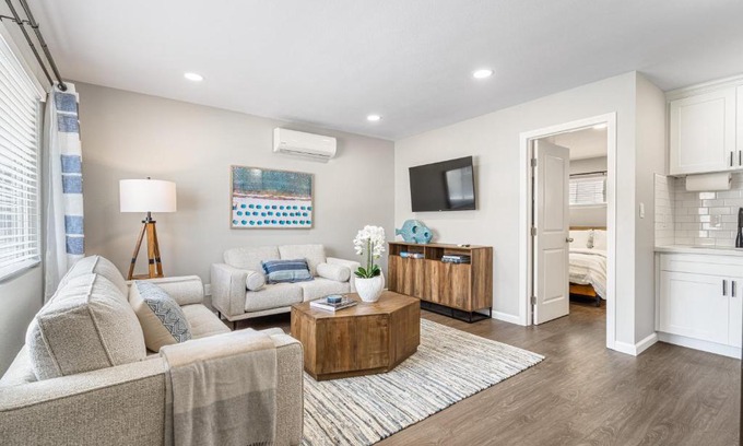Port Hueneme Apartment | Clara 434