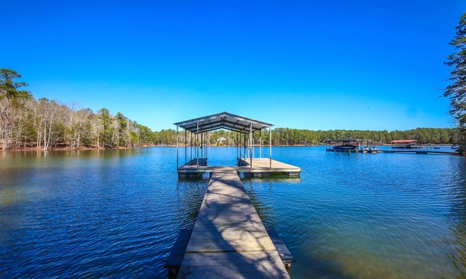 Appling House | Clarks Hill Lake, Wildwood, Deep Waterfront year round, Boat Dock , Fishing