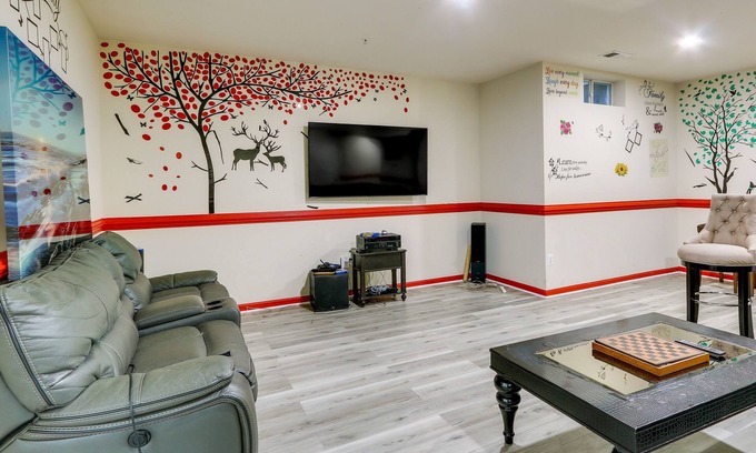 Clarksburg Apartment | Clarksburg Getaway Near DC + Baltimore Sights!