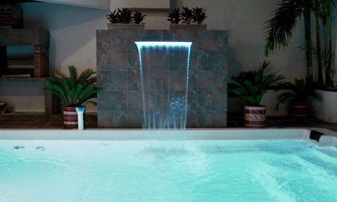 Manga House | Classic 8 Bedroom Mansion close to the Old City