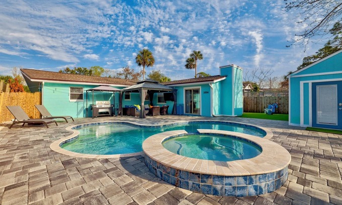 Jacksonville Beach House | Classic Beach Bungalow with Casita and Heated Pool