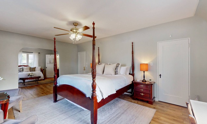 East Beach House | Classic beach suite 1 block to ocean - fireplace, lovely patio, near downtown