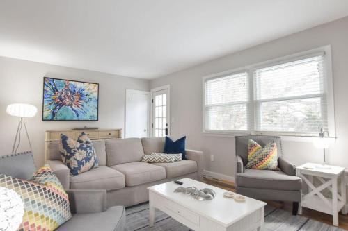 Wellfleet House | Classic Cape Great Location Dog Welcome