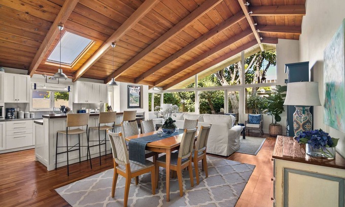 La Jolla Shores House | Classic Cottage in the Heart of La Jolla Shores