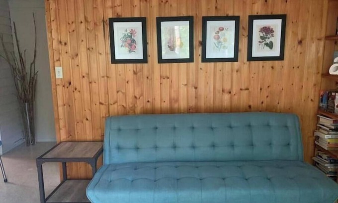Frontenac Cottage | Classic Cottage Vibe : Old Roots Cottage#2, private, peaceful & within nature