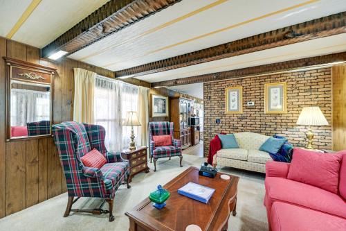 Ronda House | Classic Country Retreat in Ronda on 5 Acres!
