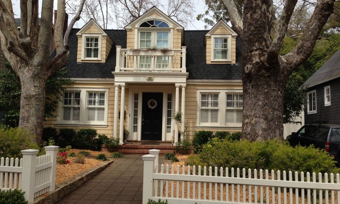 San Anselmo House | Classic home near great San Anselmo shops