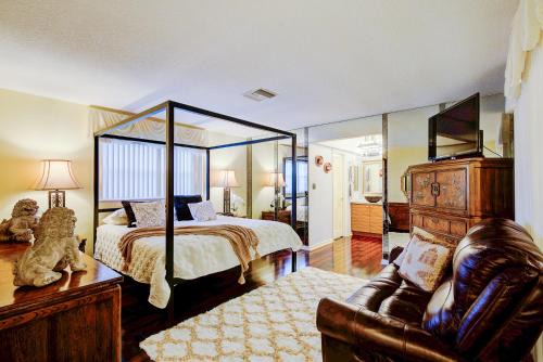Fort Lauderdale House | Classic Modern 3-Bedroom Oasis