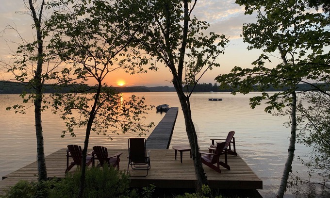 Lake of Bays Cottage | Classic Muskoka Cottage on PenLake
