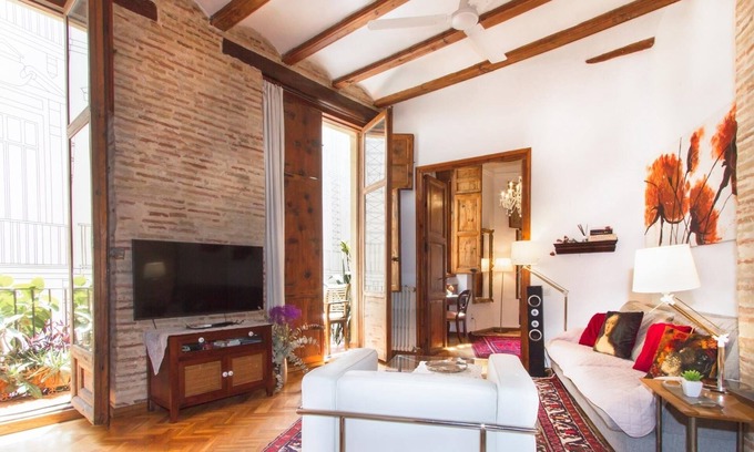 Ciutat Vella Apartment | Classic Old Town Mester Apartments VLC