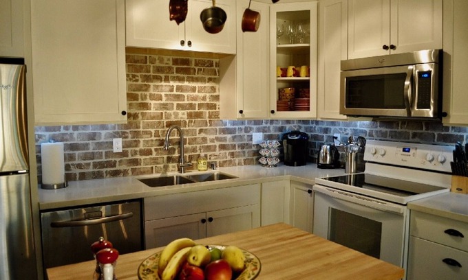 South Lake Tahoe Cabin | Classic Tahoe Cabin with Rustic Elegance: contact owner for rental arrangements