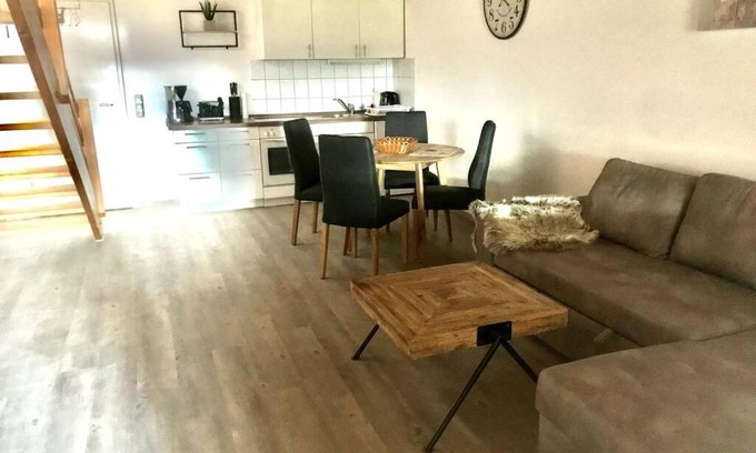 Neuloipfering Apartment | Classik Western Apartment Rusty