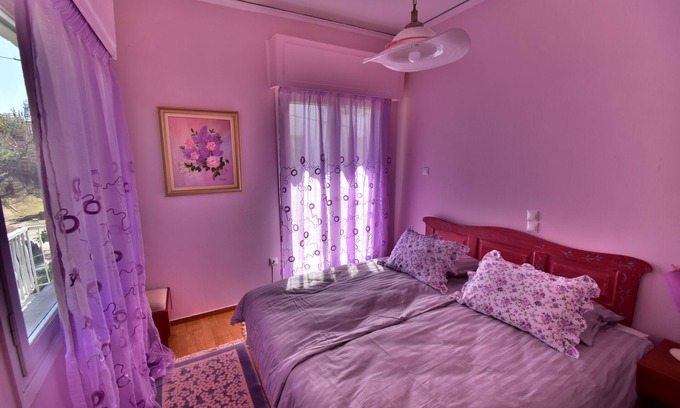 Thissio Apartment | Classy 2 bedroom apartment under Acropolis at Thissio Metro