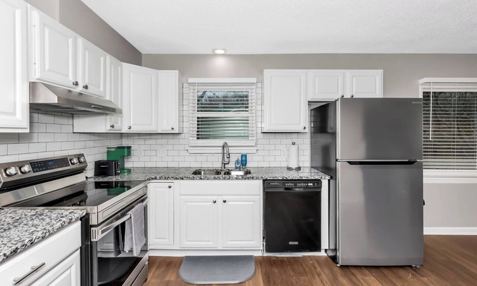 Huntsville House | Classy 3BR + 2 Bath with Dedicated Office