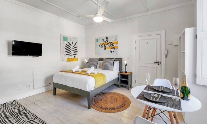 Observatory Apartment | Classy and Newly Renovated Studio in Observatory