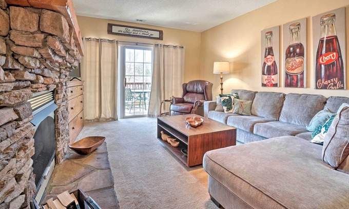 Clayton Condo | Clayton Condo w/ Balcony on Kingwood Golf Course