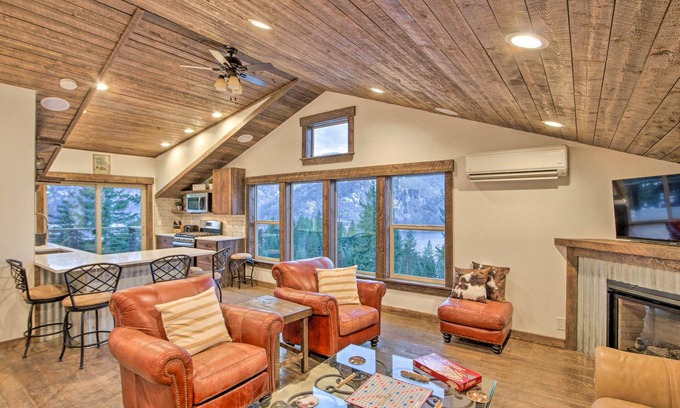 Cle Elum Apartment | Cle Elum Lake Bunkhouse w/Shared Hot Tub & Views!
