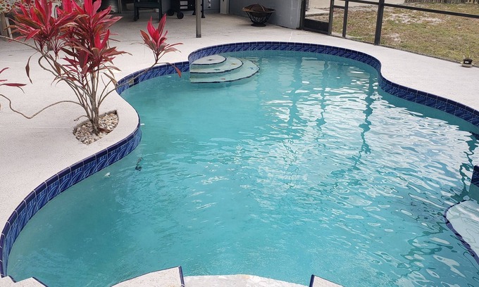 Port Saint Lucie House | Clean 2-bedroom 2 bath turnkey pool house w central air, Wi-Fi, 15 min to beach.