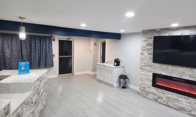 Williamstown House | Clean and affordable place to stay