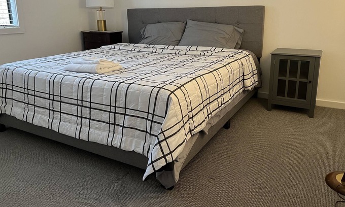 Northwest Raleigh House | Clean and Calm. Promotional discount 7/22-8/06.