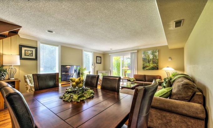 Eagle House | Clean and Close To Boise & Meridian Downtown Eagle