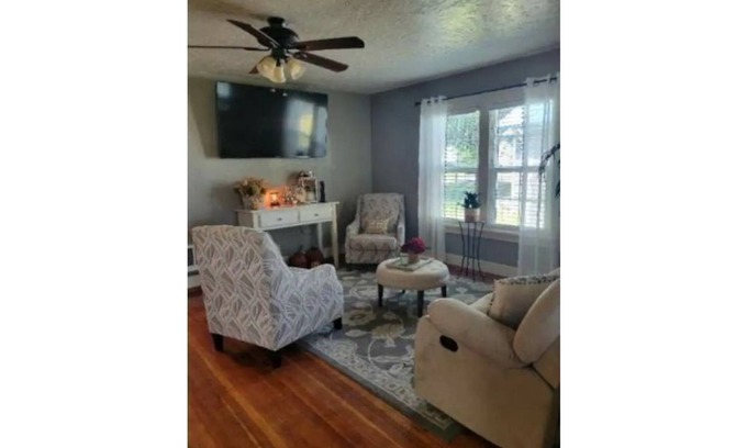Rupert House | Clean and cozy 3 bdrm one bath home in the heart of Rupert.