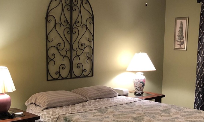 Buechel Condo | Clean and Cozy Condo - Centerally Located