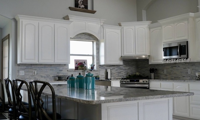 Weatherford Other | Clean and cozy farmhouse