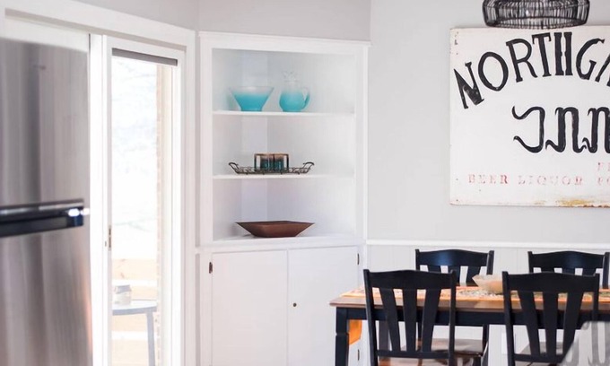 Greeneville House | Clean and Cozy guest house in Greeneville. 2 King beds, kid friendly, sleeps 10